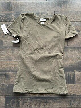 Aritzia Contour Crew Hip Tee - new with tags